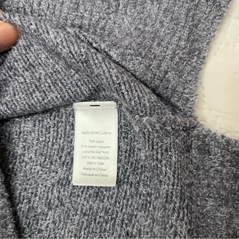 Barefoot Dreams CozyChic Lite Raglan Sweater Pacific Blue Size L NWT - Picture 10 of 14